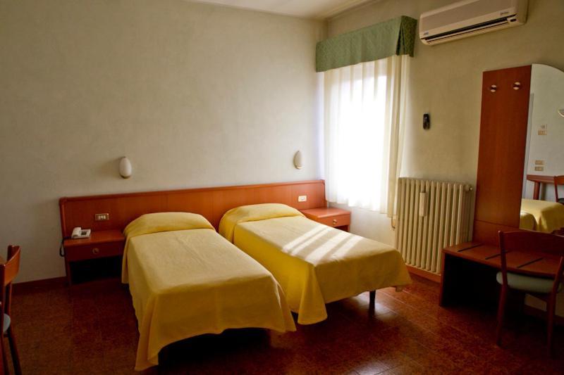 Hotel Europa Viadana Exterior foto